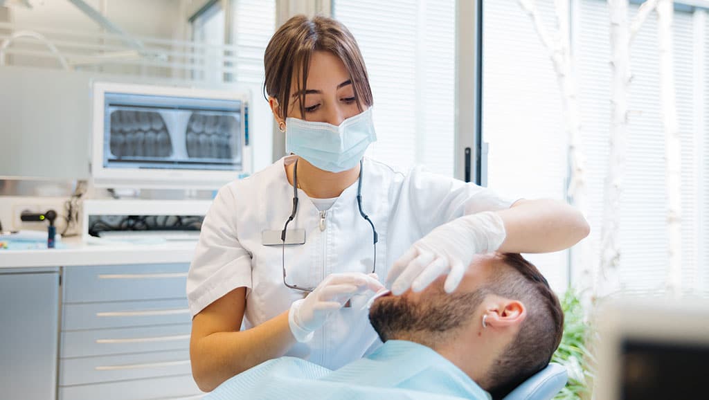 Aktuelles - Gesundheitskosten außerhalb der Kasse - Zahnkredit und Co