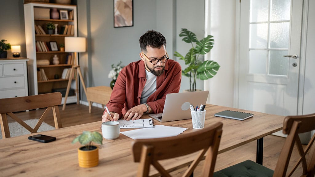 Aktuelles - Homeoffice modernisieren - neue Technik kostet Geld